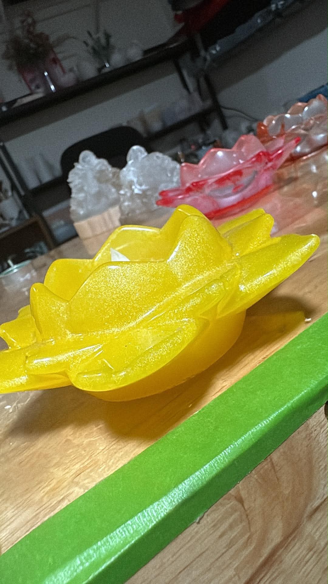 Handmade Floating Resin Candle Holder – Custom Color