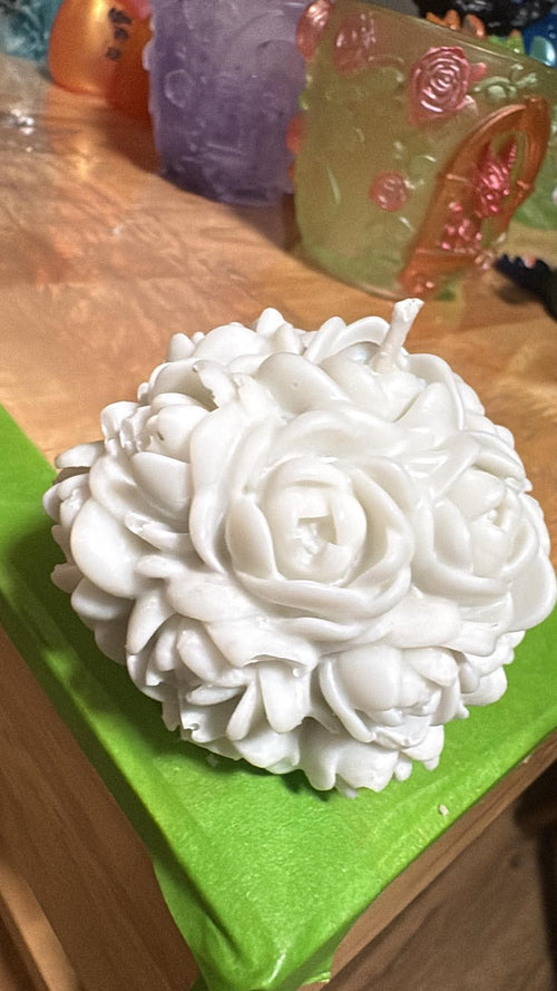 Handmade Bundle of Roses Candle – Hand-Painted & Made to Order