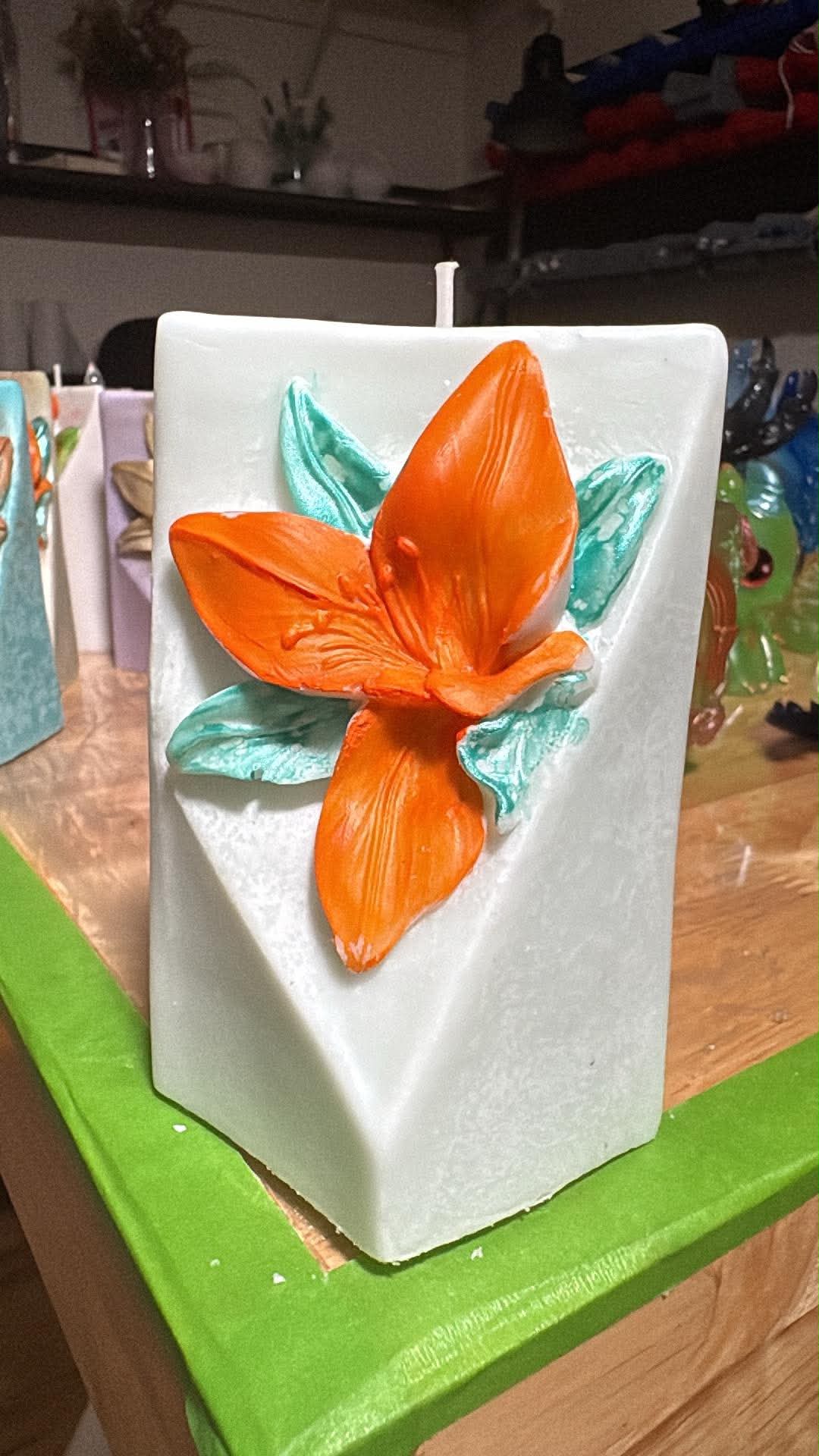 Handmade Triangle Lily Candle – Hand-Painted & Made to Order