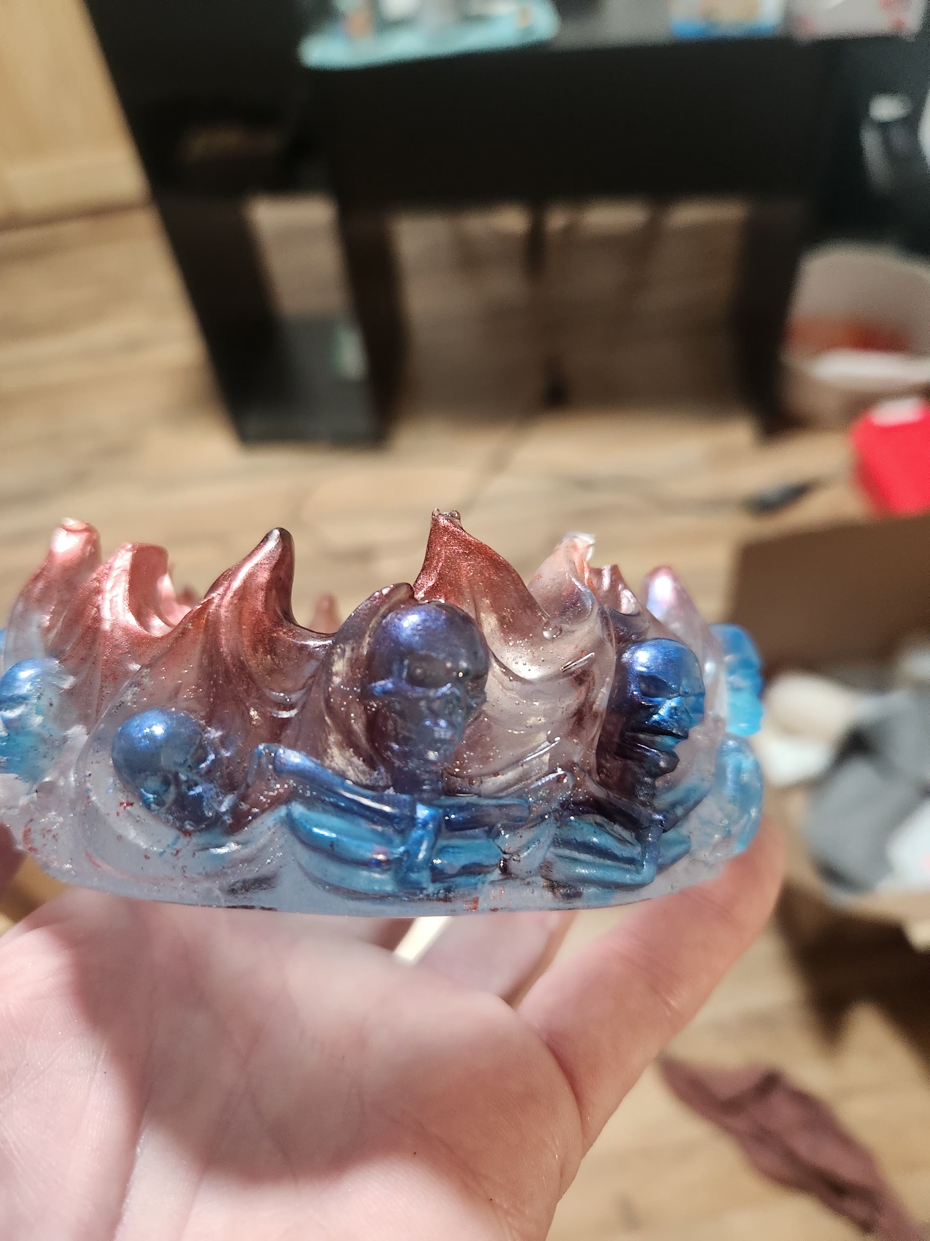 Handmade Skull Resin Decorative Tray – Custom Color